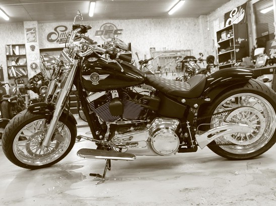 BigTwin Проект от Smola Choppers – Harley Davidson Fat Boy 2015 