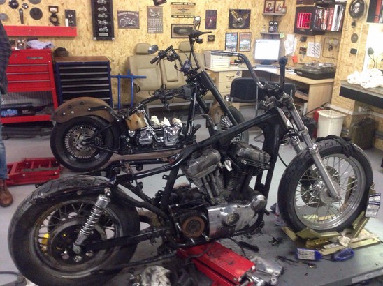 BigTwin После пожара Sportster 883 Hugger, 1999 г.в. 