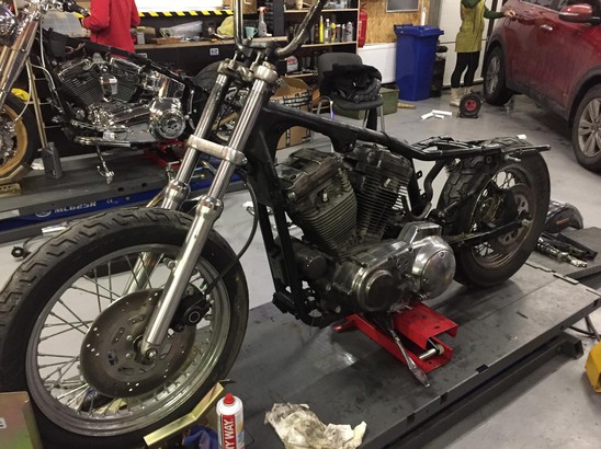 BigTwin После пожара Sportster 883 Hugger, 1999 г.в. 
