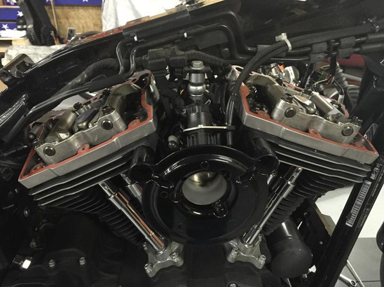 BigTwin Замена распредвалов на Harley Davidson Dyna Street Bob 2014 