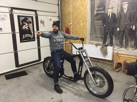 BigTwin После пожара Sportster 883 Hugger, 1999 г.в. 