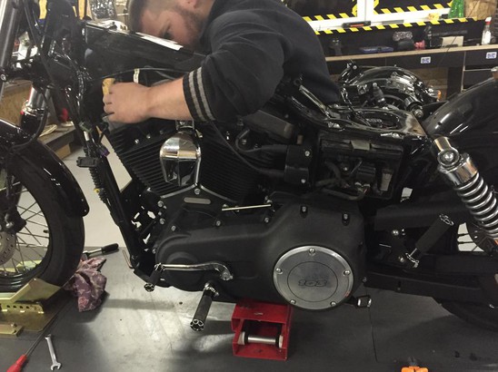 BigTwin Замена распредвалов на Harley Davidson Dyna Street Bob 2014 