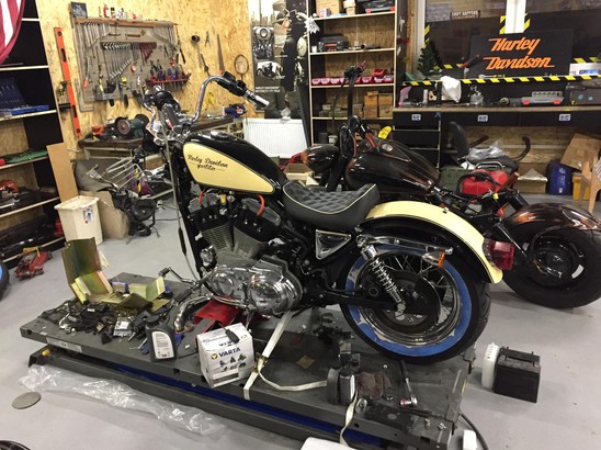 BigTwin После пожара Sportster 883 Hugger, 1999 г.в. 